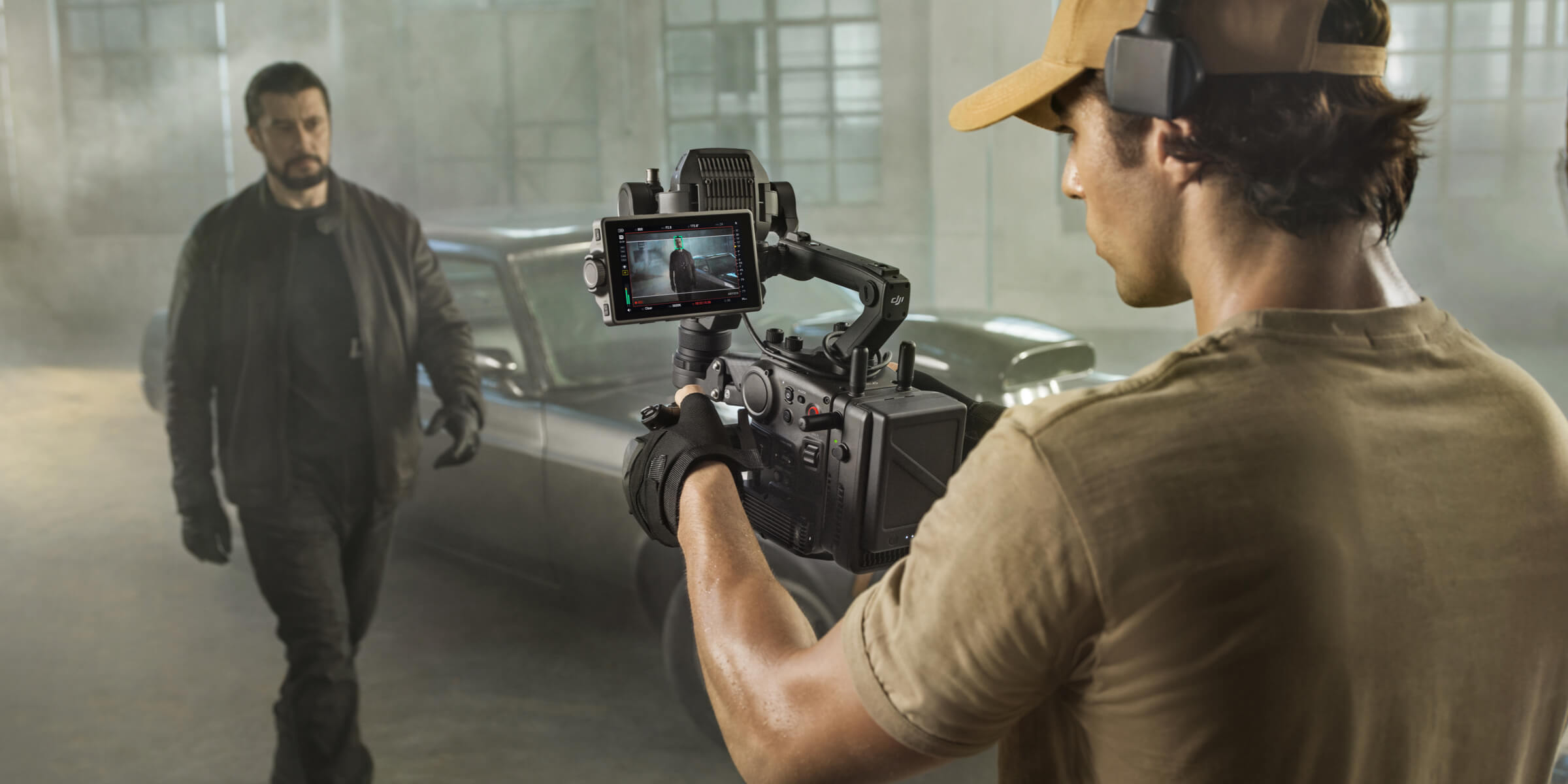 Удержание двумя руками